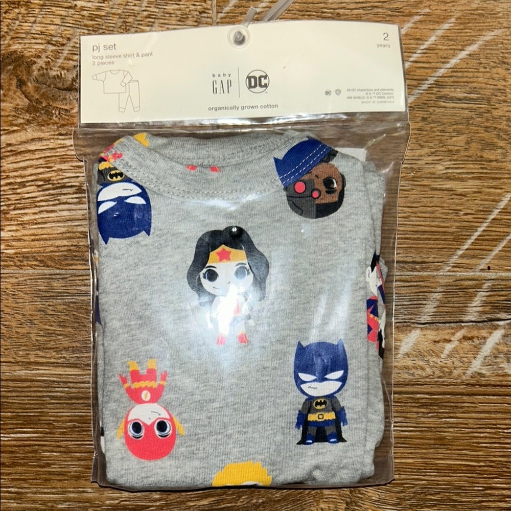 GAP Gray Superhero Pajama Set-2T